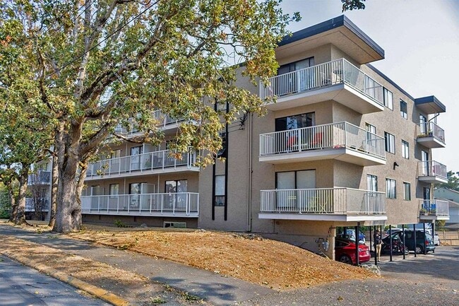 Building Photo - The Dunsmuir Royale Apartments