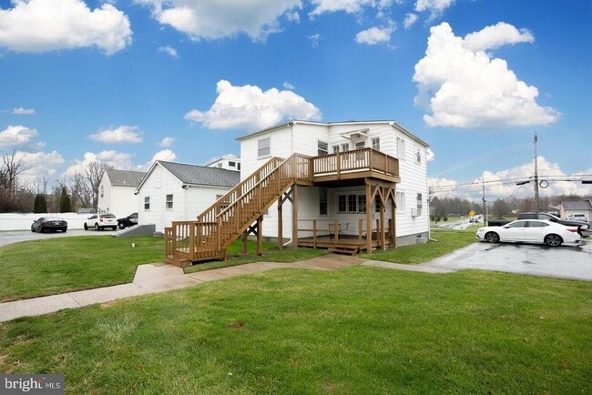 Building Photo - 15 Level Rd Unit 4 Rental