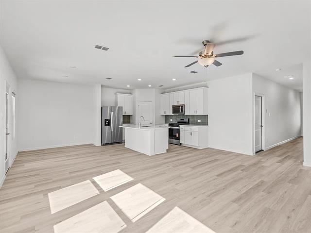 Photo - 413 Willet Dr