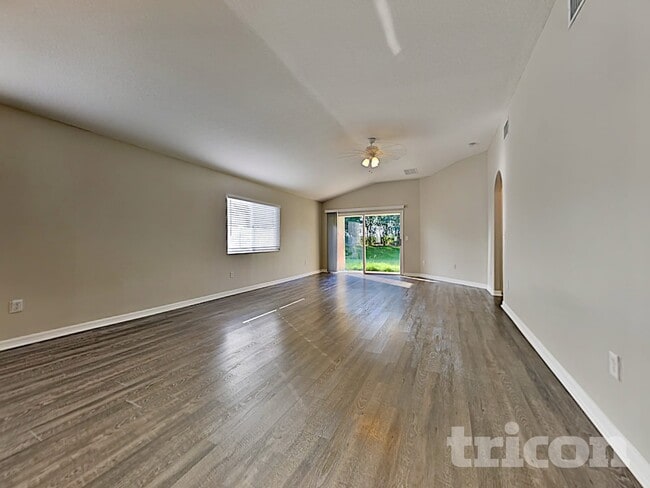 Photo - 31420 Triborough Dr Casa