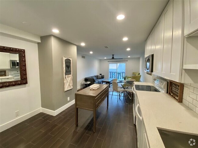 Building Photo - 3517 Audubon Pl Unit D7 Rental