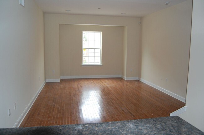Photo - 1807 W Berks St Unit A