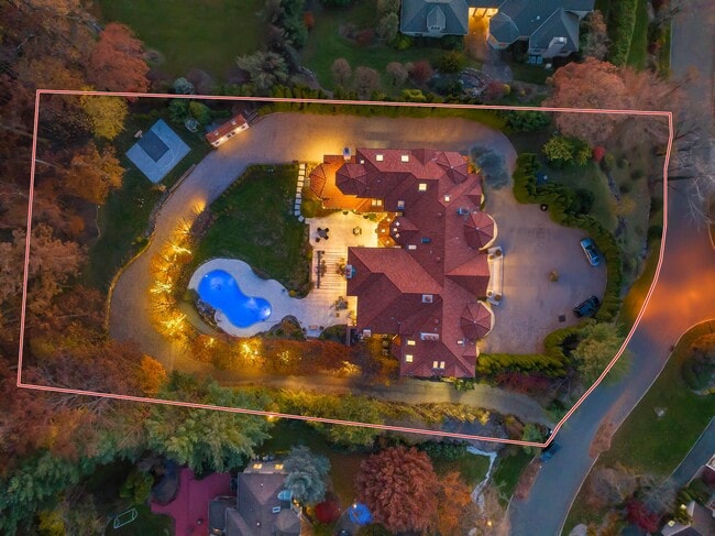 Photo - 142 Hoover Dr