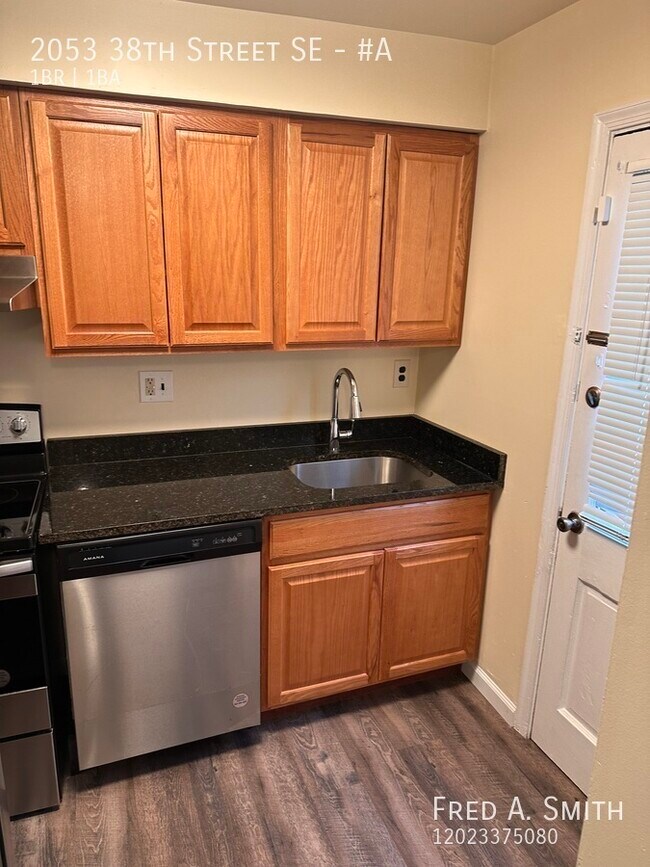2053 38th St SE Unit A