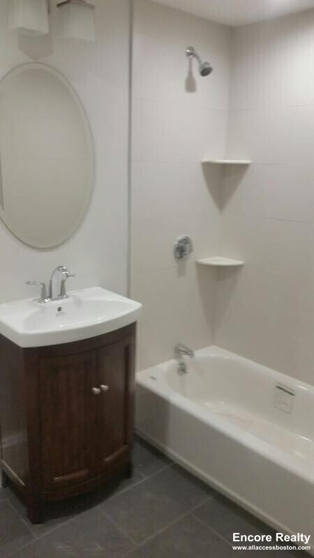 Photo - 2044 Beacon St