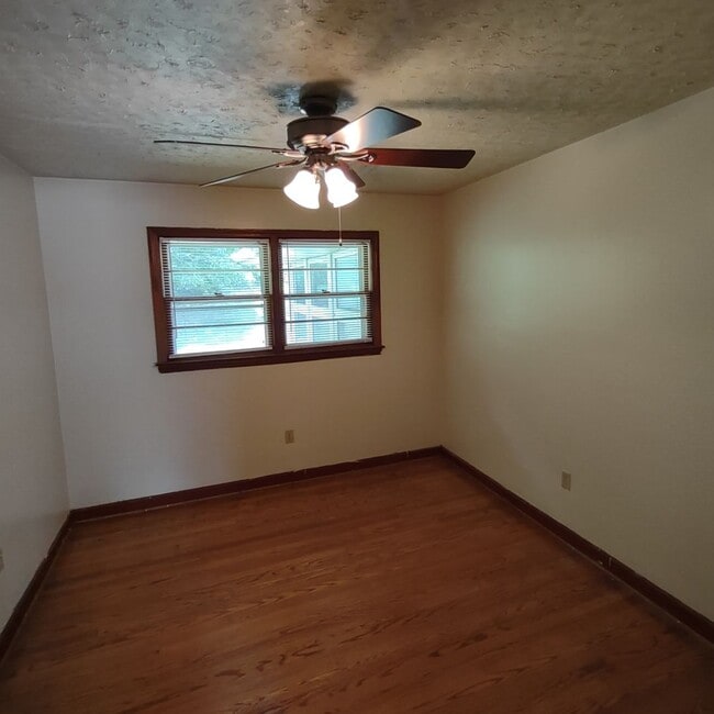 Photo - 3 Bedroom Home with Carport in Blacksburg