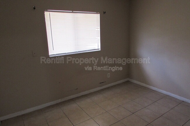 Photo - 465 Figuera Ave Unit D