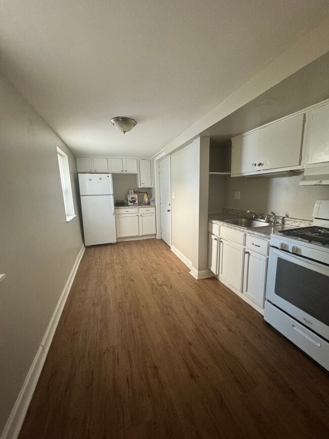 Photo - 3823 N Whipple St Unit G