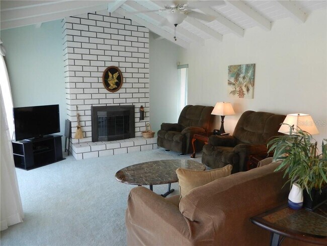 Photo - 98 Caddy Rd