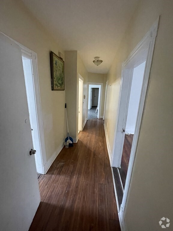 Building Photo - 62 Empire St Unit 2 Rental