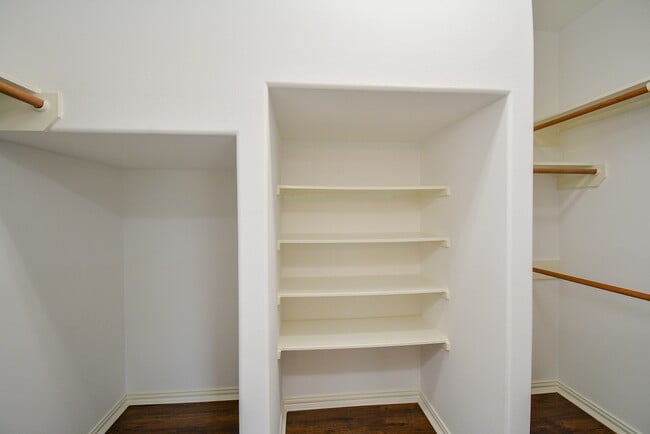 Photo - 6003 Hickory Hollow Dr