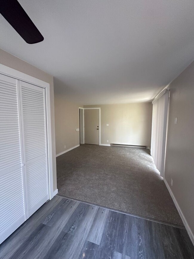 Photo - 260 Shoshone Ave Unit B