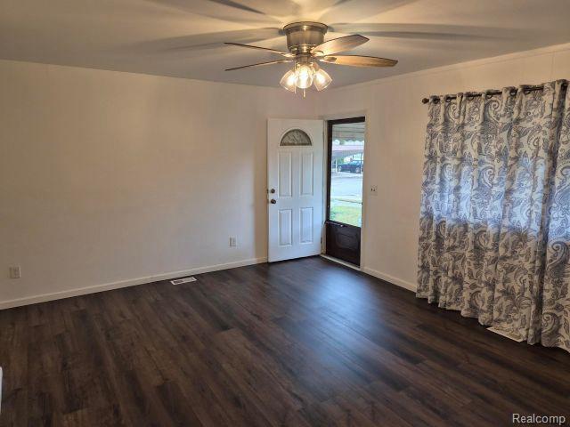 Photo - 8401-8418 18 Mile Rd