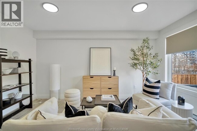 Photo - 515 Caron Ave Unité 3