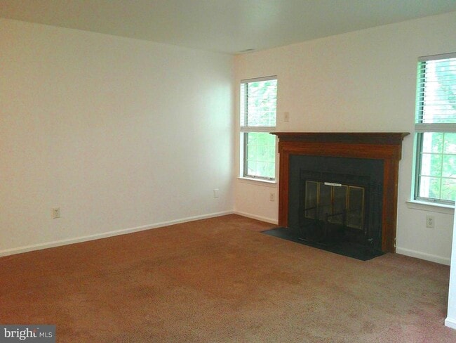 Photo - 308 Diamond Dr