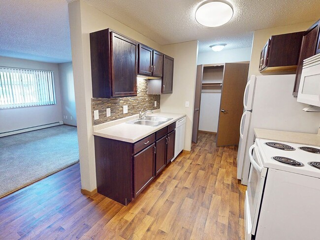 Double-Galley Kitchen Layouts - Park Meadows