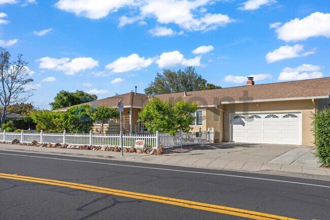 Photo - 3207 Forbes Ave