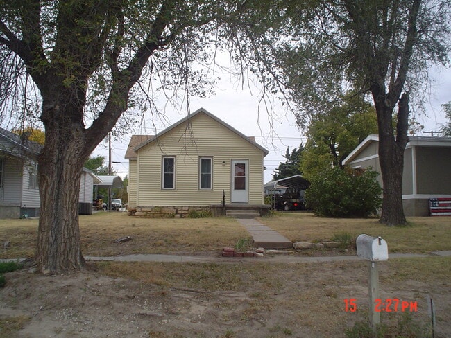 Photo - 709 Main St