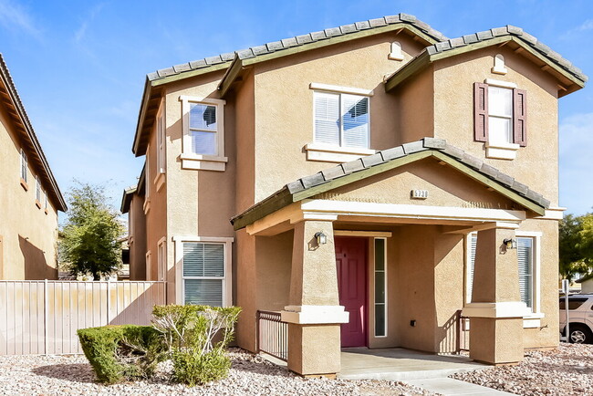 Photo - 5736 Adanon St