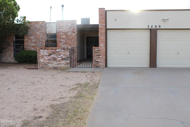 Building Photo - 3409 Guthrie St Rental