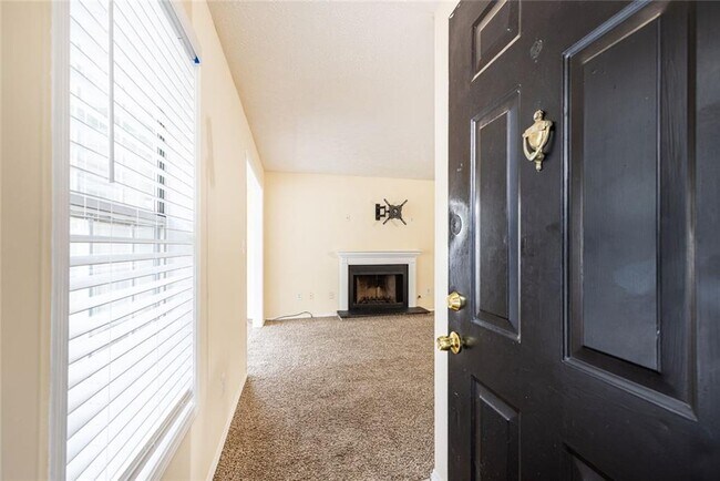 910 Augusta Dr