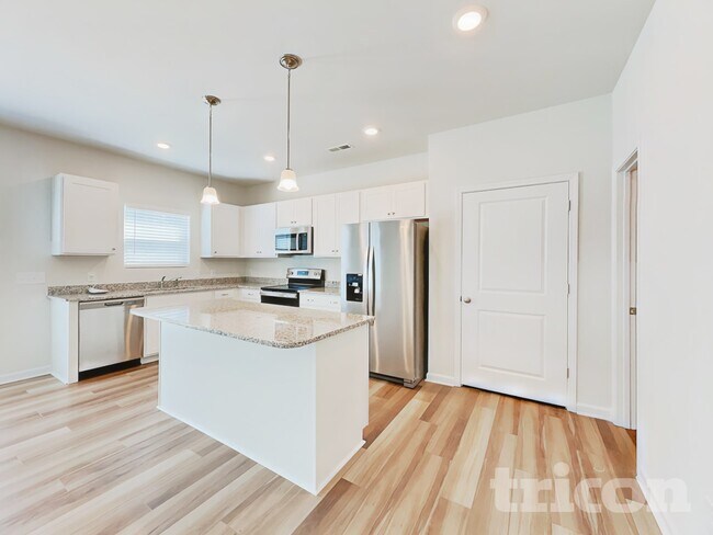 Photo - 3718 Streamside Dr