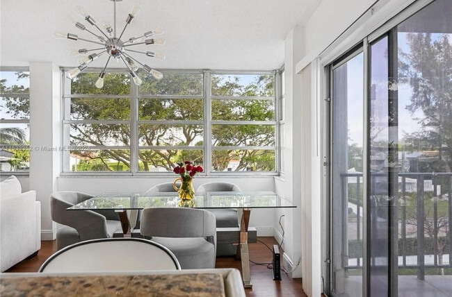 Photo - 11930 N Bayshore Dr Unit 302