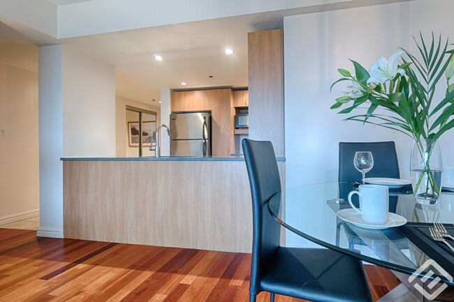 Photo - 149 Av. Atwater Unit SI ID1261776P