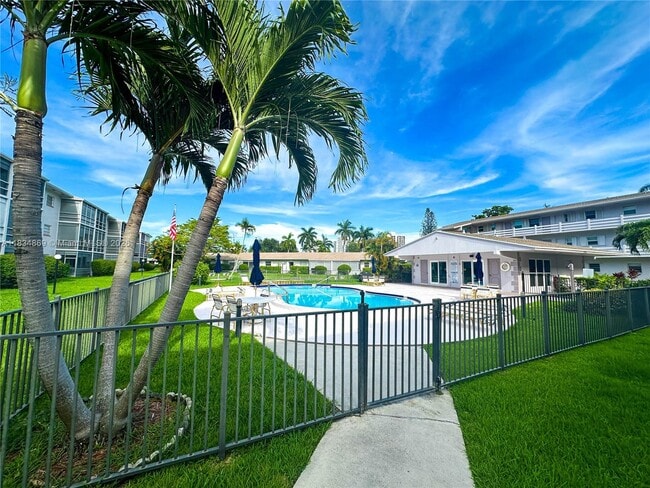 Photo - 700 Layne Blvd Unit 210