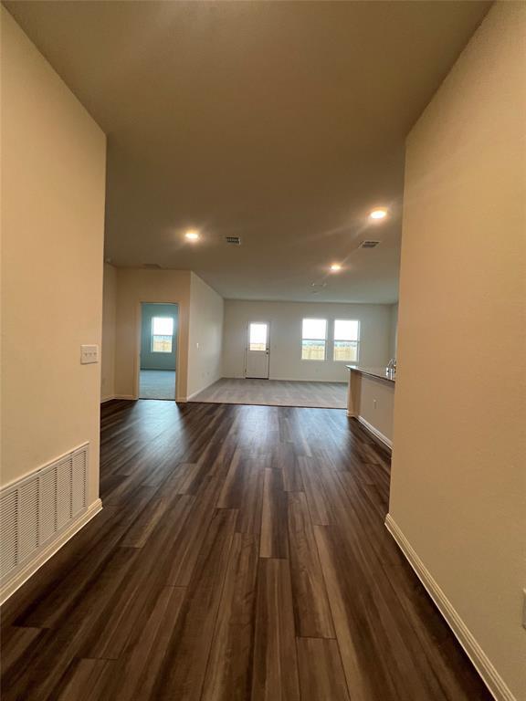 Photo - 124 Rother Pl