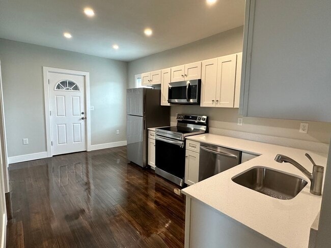 Photo - 15 Tuttle St Unidad 2