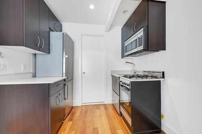 Photo - 163 Ludlow St Unit 4D