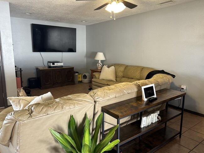 Photo - 1140 Yerba Rd SW