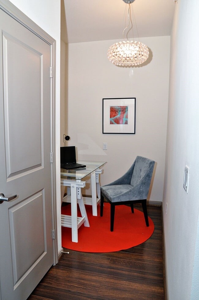 Building Photo - 2700 Brazos St Unit 4303