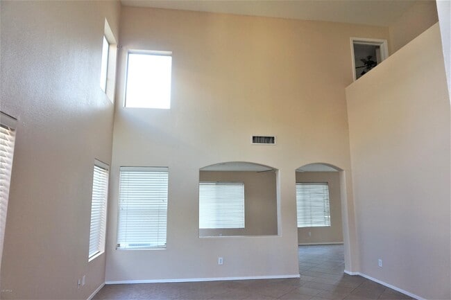 Photo - 855 E Baylor Ln