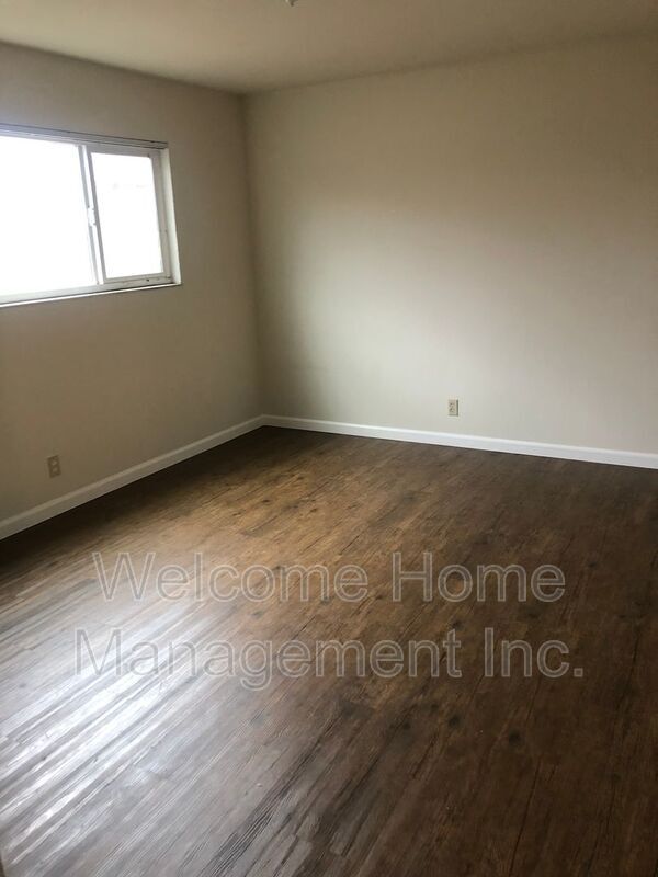 Photo - 15111 Washington Ave