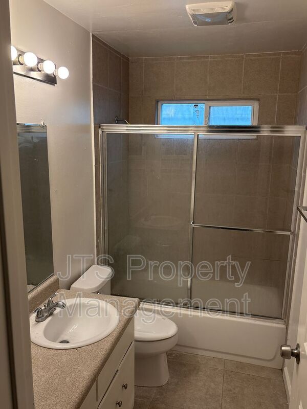 Photo - 2840 Sweet Way