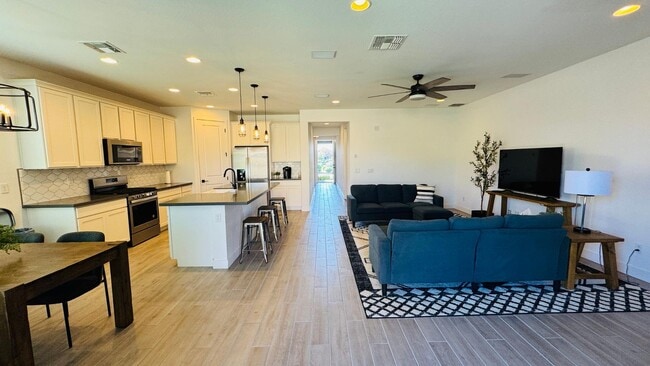 Photo - 14424 W Aster Dr