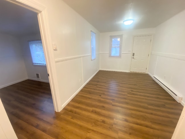 Photo - 9762 N River Rd Unit 6