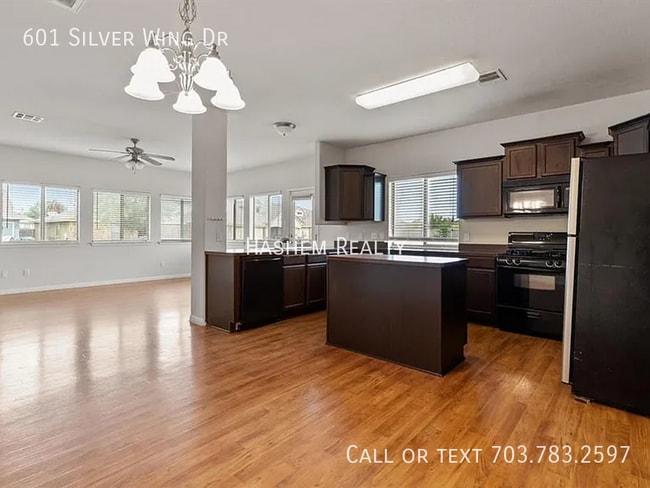 Photo - 601 Silver Wing Dr