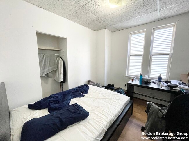 Photo - 1572 Tremont St Apartments Unit 2