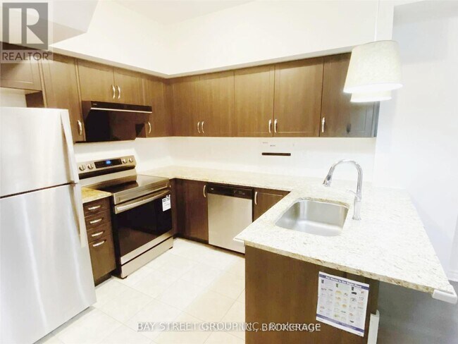 Photo - 11 Eaton Park Ln