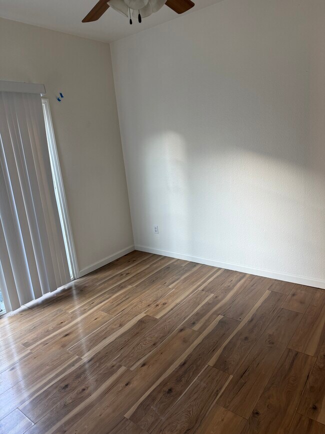 Photo - 1914 El Monte Ave