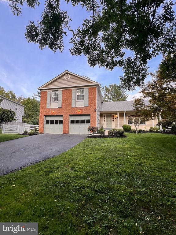 6 Bouldercrest Ct