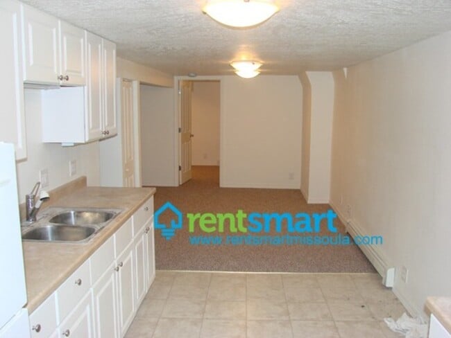 Photo - 327 McLeod Ave