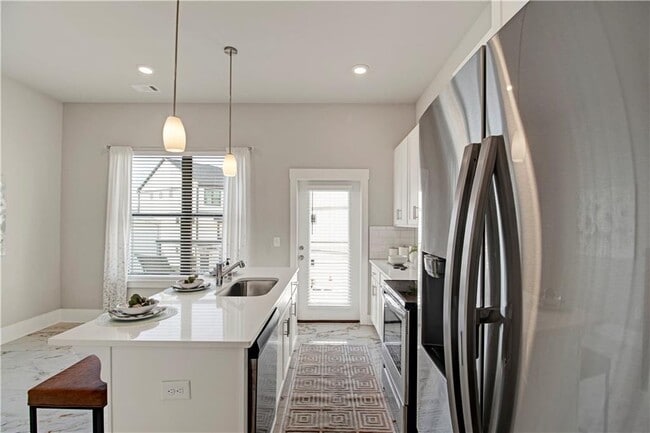 Photo - 2030 Main St NW