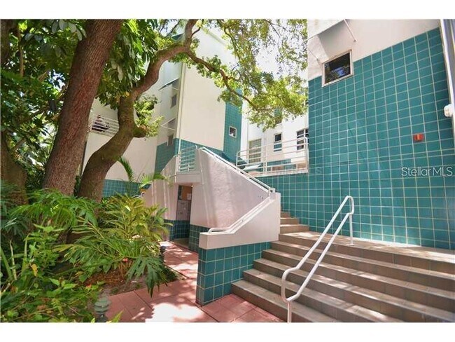 Photo - 4950 Bayshore Blvd