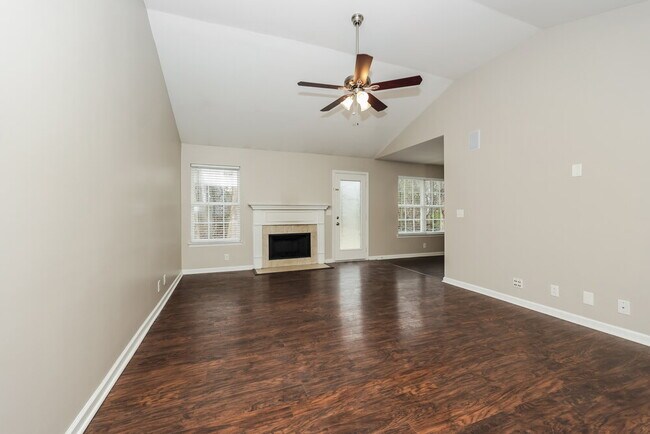 Photo - 2013 St Andrews Dr