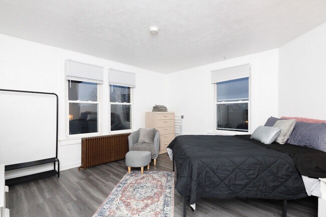 Photo - 41 Maplewood Ave