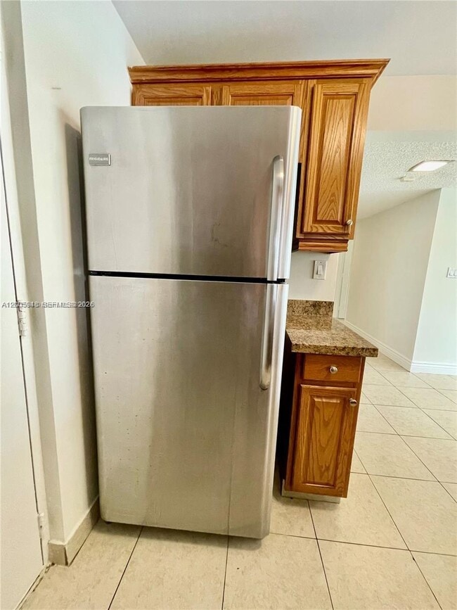 Photo - 2320 S Cypress Bend Dr Unit 204